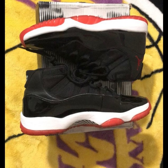 Jordan 11 - Picture 5 of 6